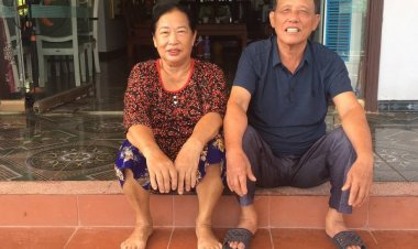 Vợ chồng nông dân góp một tỷ đồng chống dịch