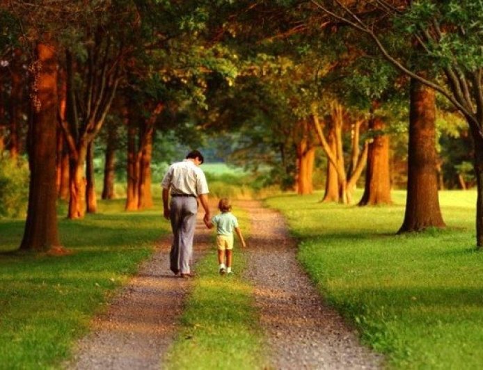 Lời nhắn nhủ của cha nghèo vắt kiệt sức để nuôi con ăn học: ‘Chỉ có kiến thức mới thay đổi được số phận, mới cho con quyền lựa chọn cuộc sống của chính mình!’