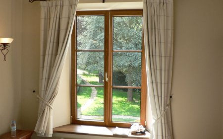 Tại Sao Người Xưa Kiêng Trổ Cửa Sổ Sau Nhà?